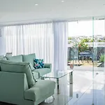 Villa Dreams *
